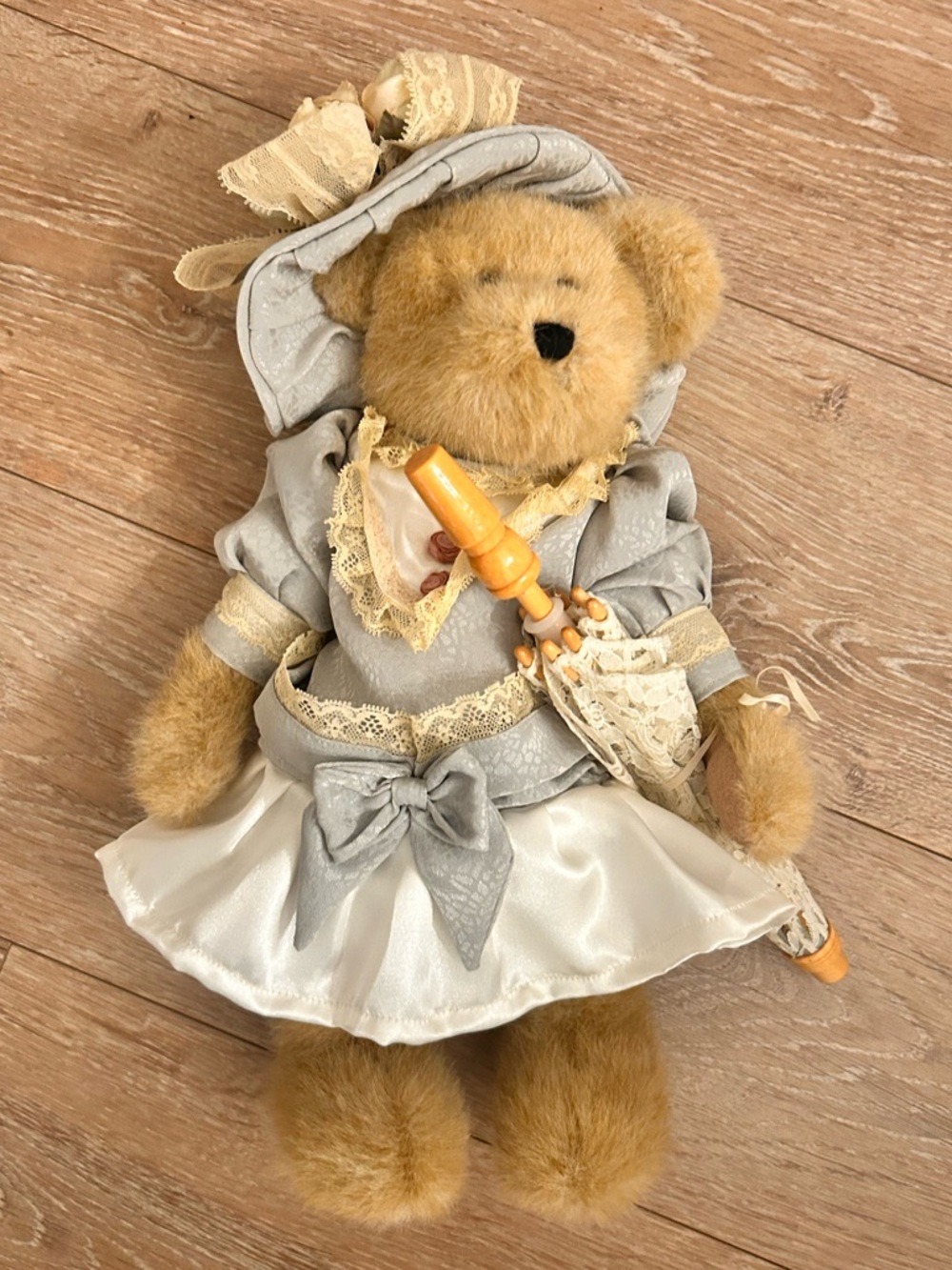 Vtg Boyds Bear Abigail Rose Primsley w/ Lace Parasol & Tags #912645
